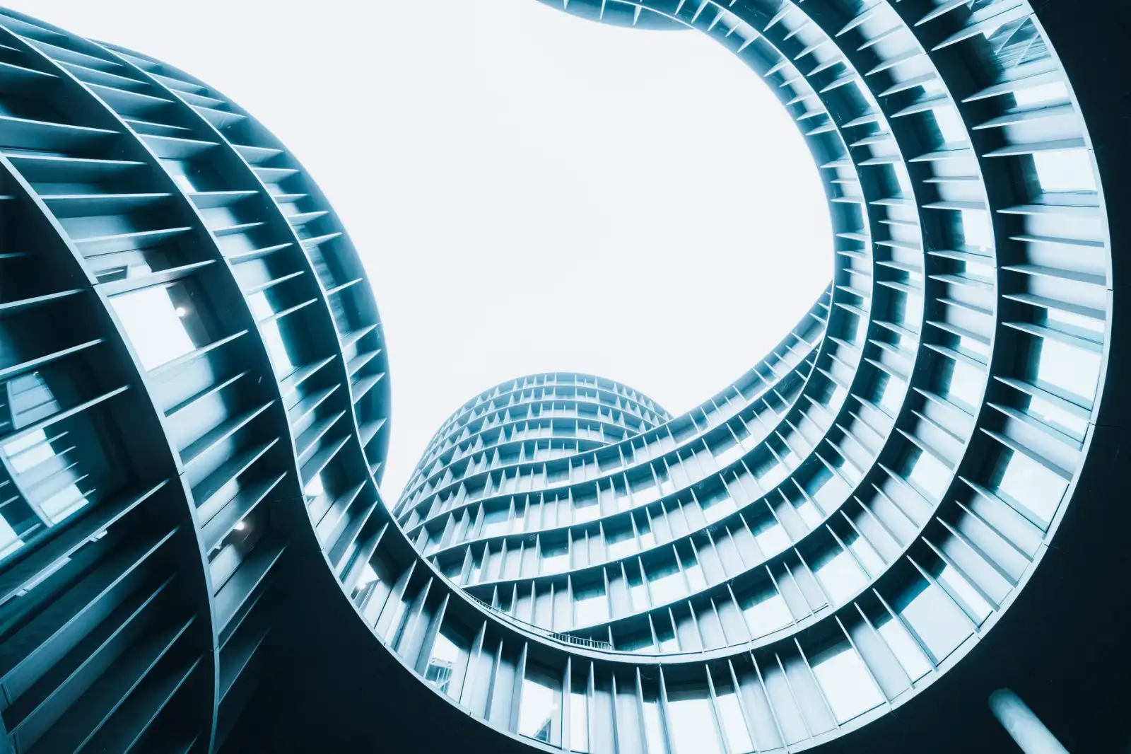 海南建筑工程常用管材选型对比与采购要点分析