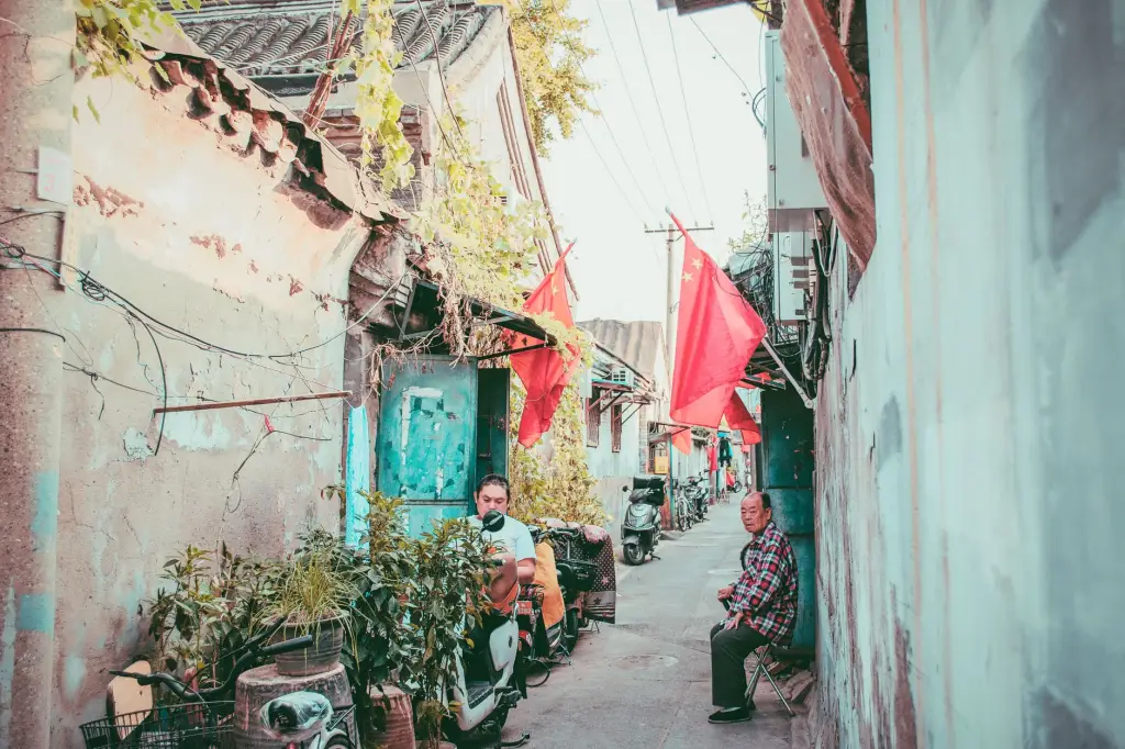 海南建筑涂料选购指南：不同工程场景下的应用方案对比