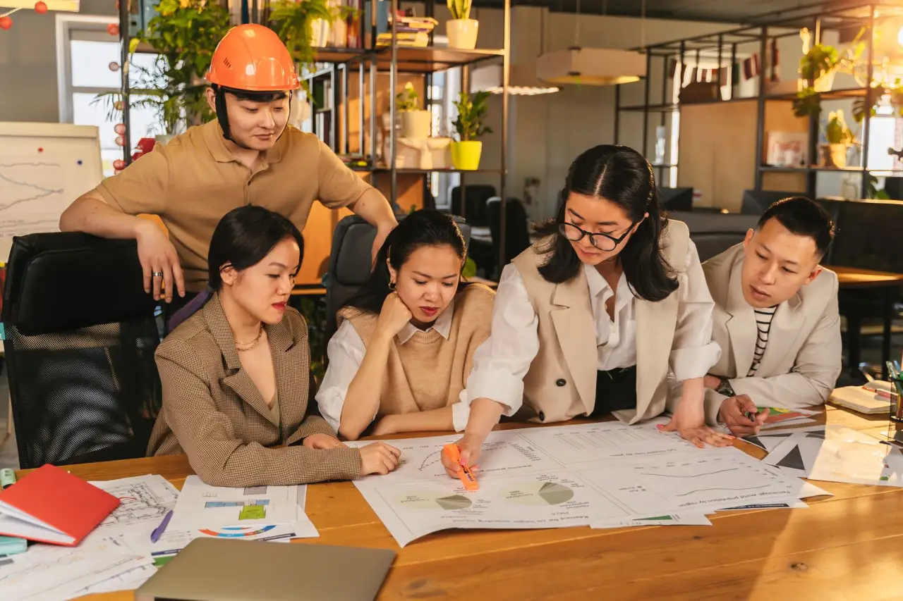 装饰材料与涂料采购对比：海南装修工程如何选择高性价比建材